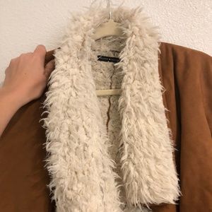 Brandy-Melville-Shearling-Cropped-Jacket  Brandy-
